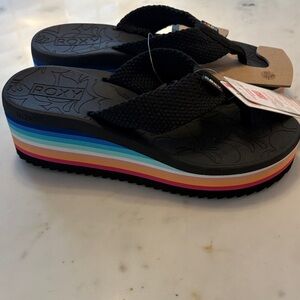 Roxy Black Multicolor Platform Sandals